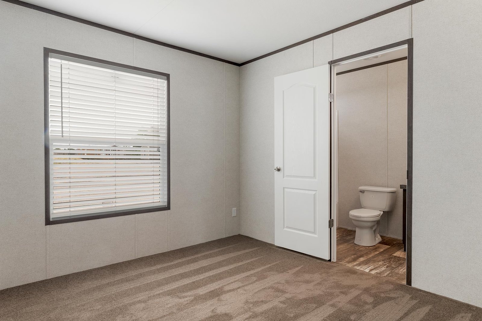 Full Guest Bath