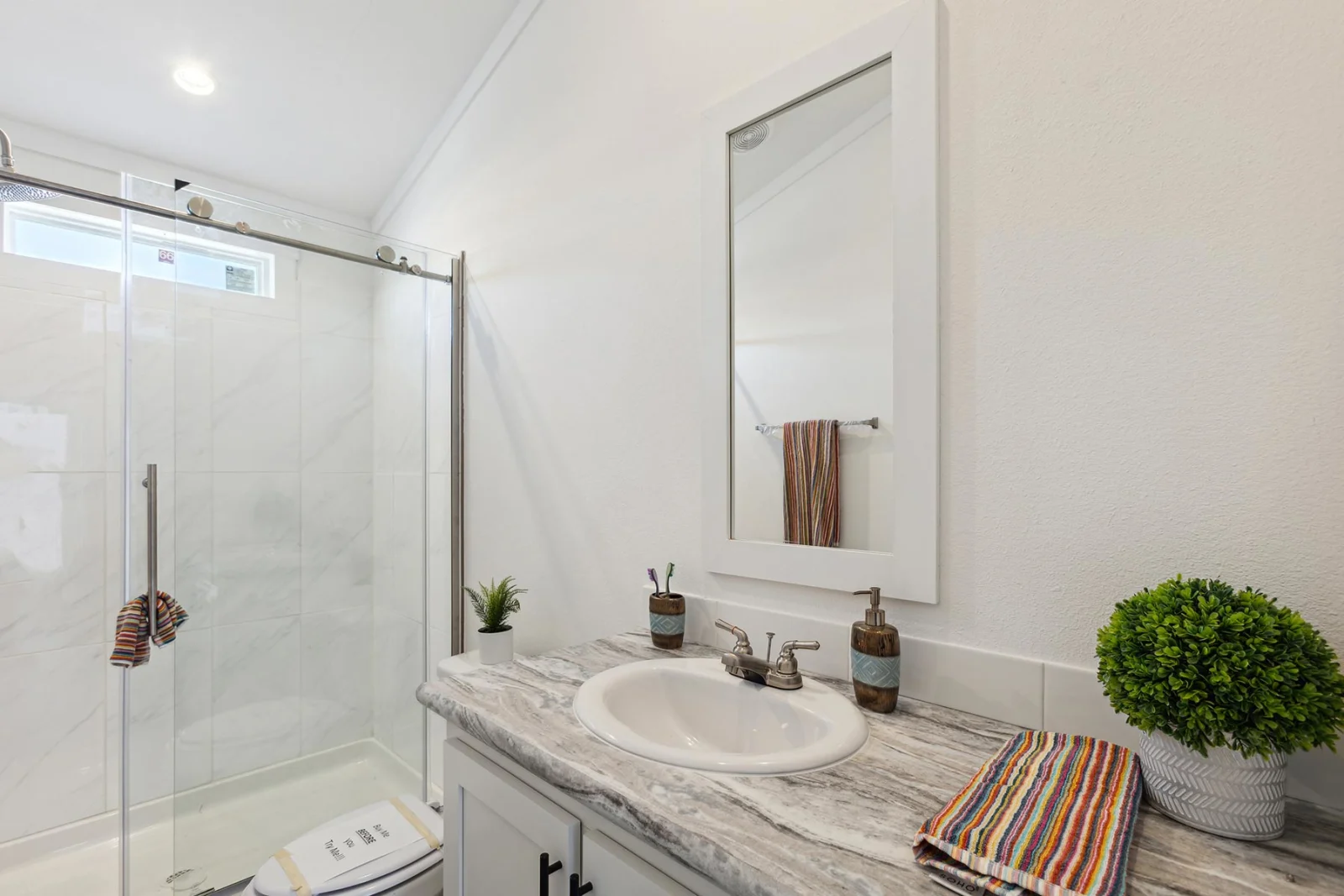 Full Guest Bath